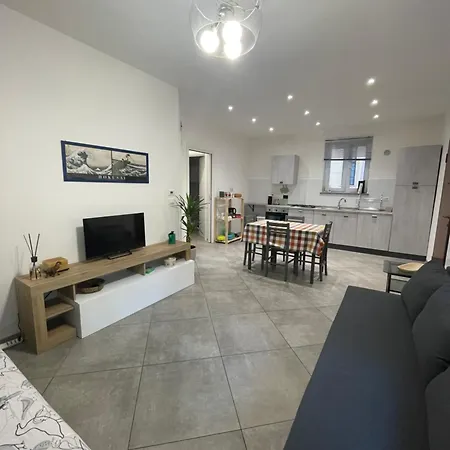 Rosselli Apartman *